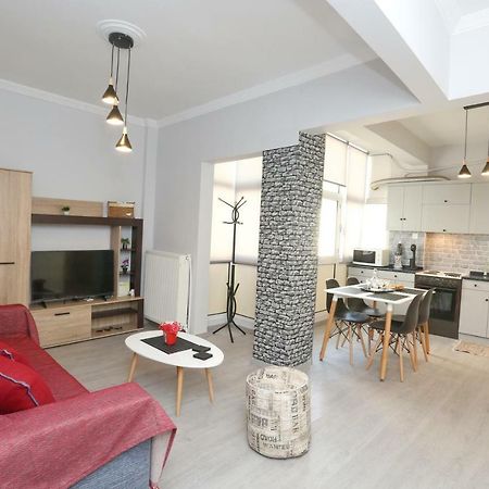Oli'S Luxury Apartment Солун Екстериор снимка