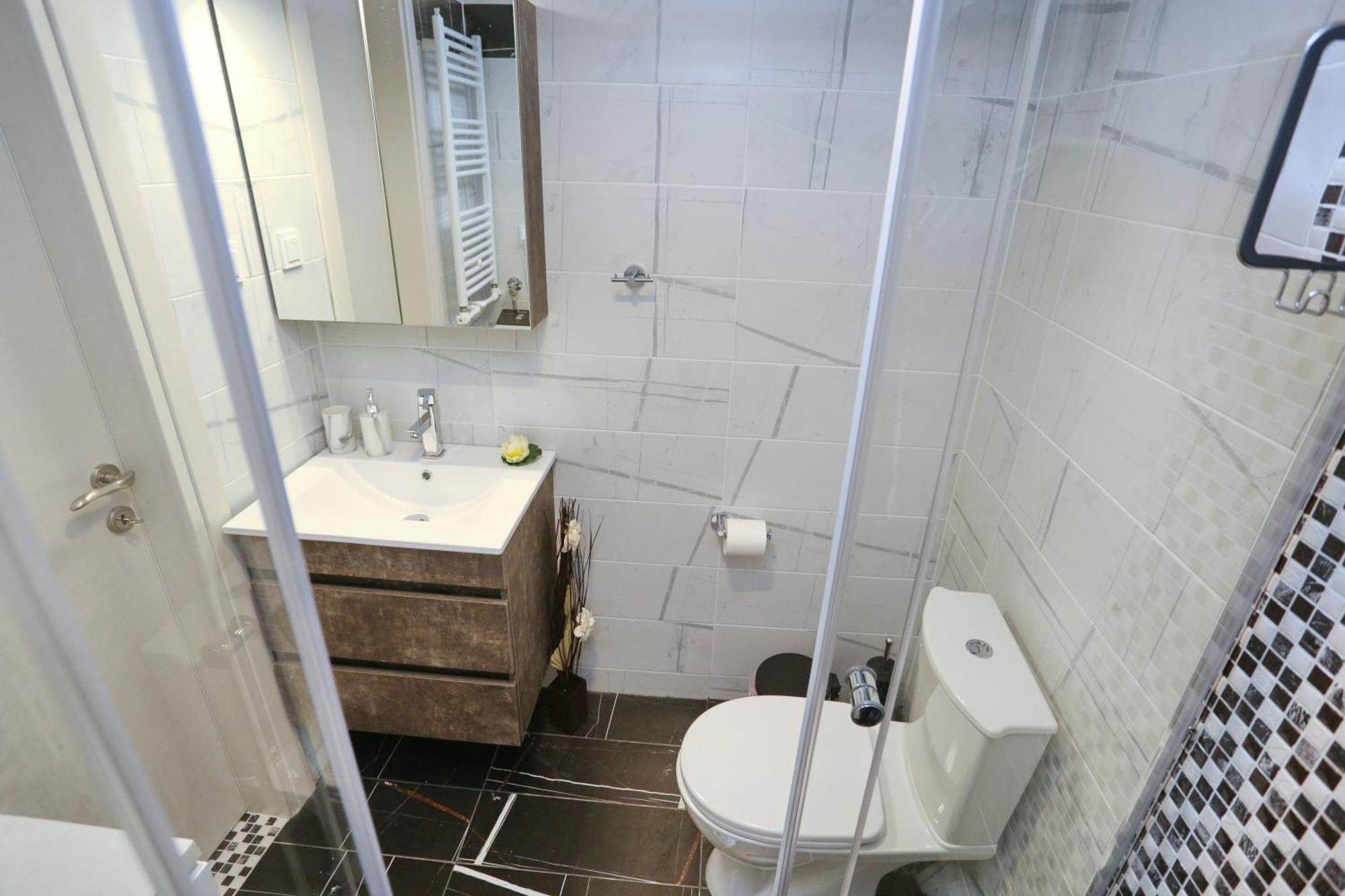 Oli'S Luxury Apartment Солун Екстериор снимка
